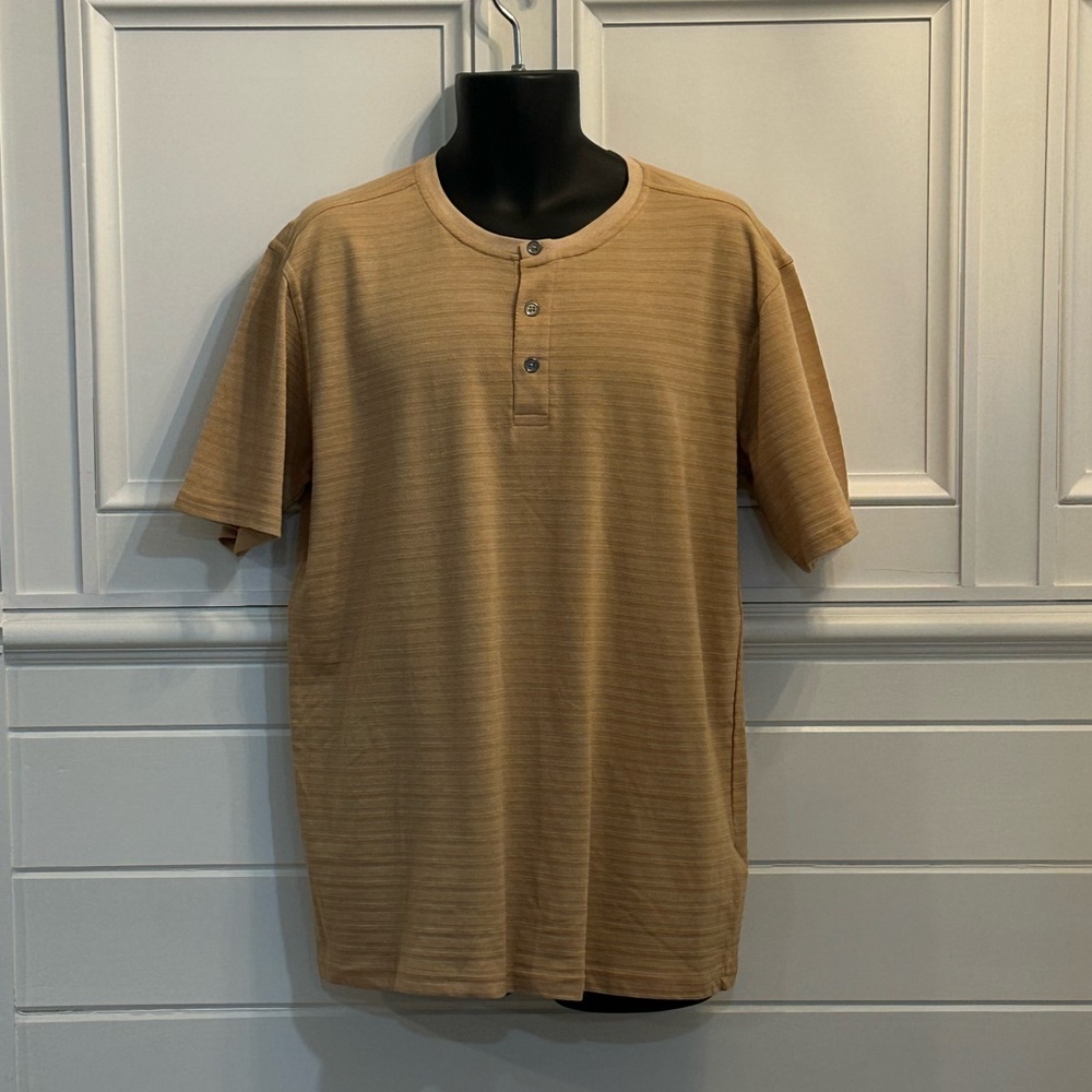 Big Sky Outfitters Short Sleeve 3 Button Shirt T-Shirt Mens Casual L Beige